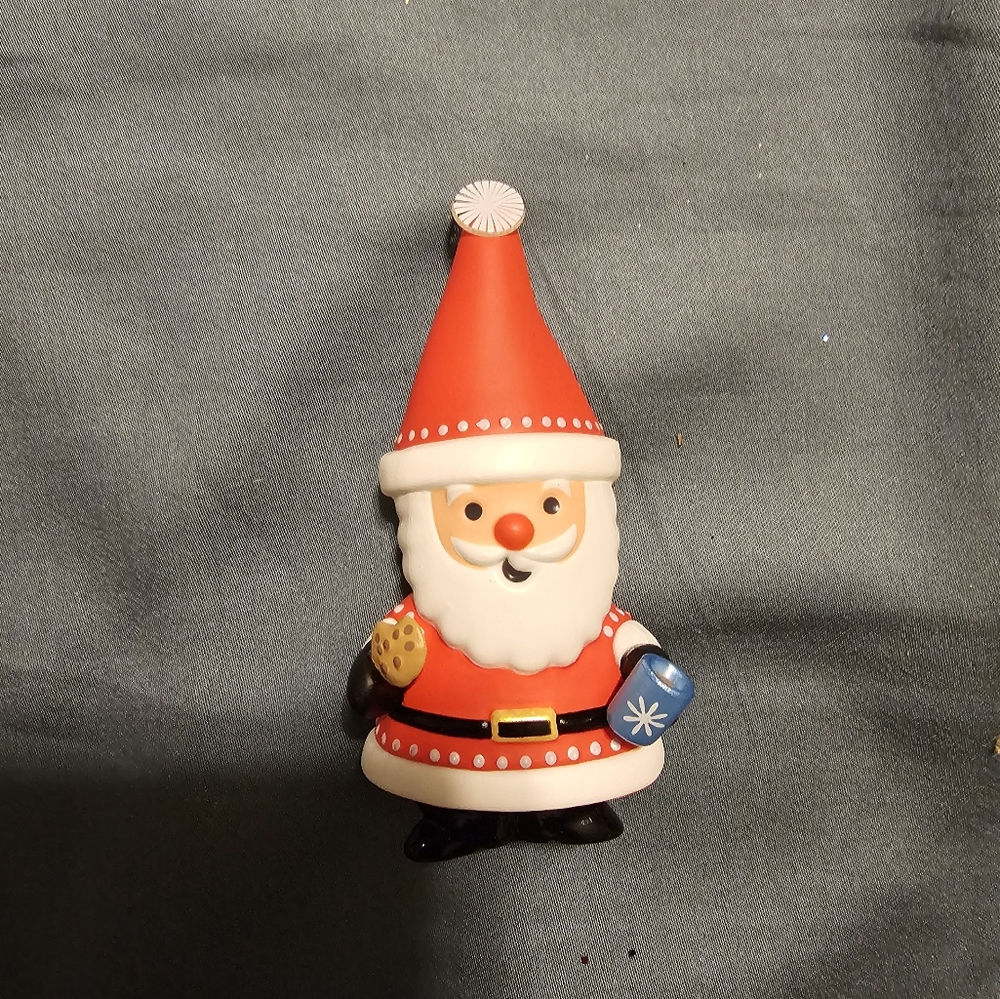 EUC Hallmark Keepsake Ornament "Cookies and Cocoa for Santa" 2008